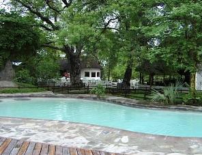 Nata Lodge pool